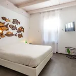Couette-café Umema Albenga